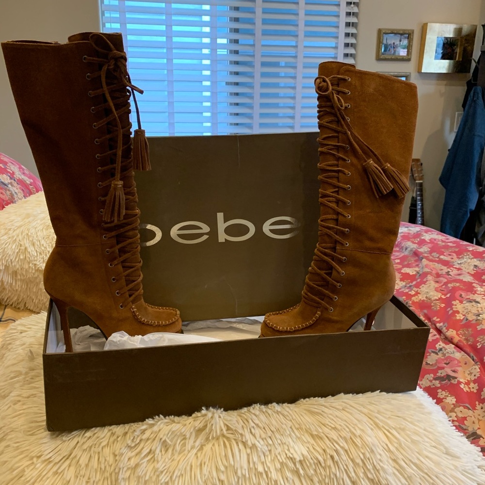 Bebe Womens Suede Fringe Fashion boots